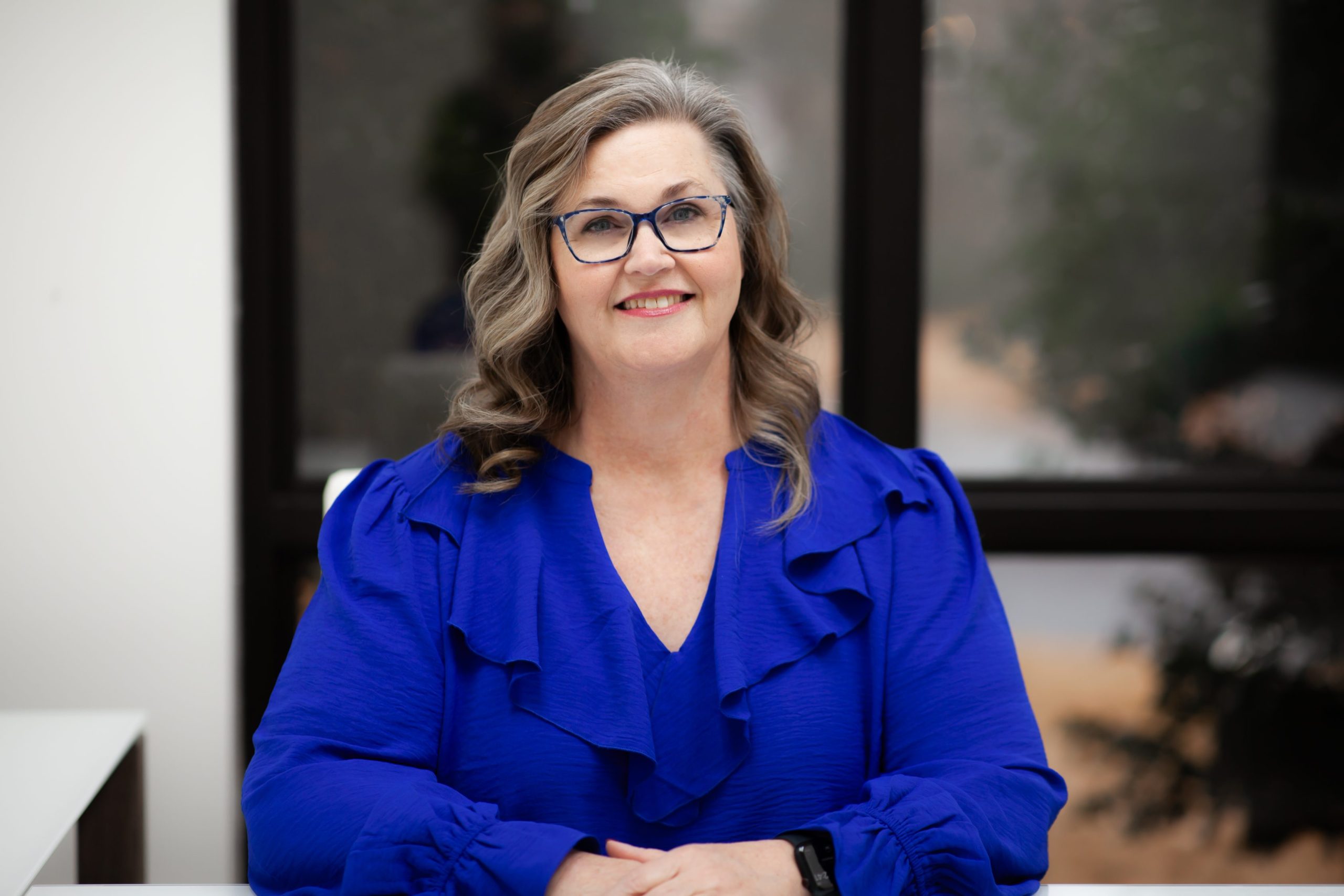 Jennifer Knolton REALTOR helping buyers, sellers, and relocating clients in West Tennessee